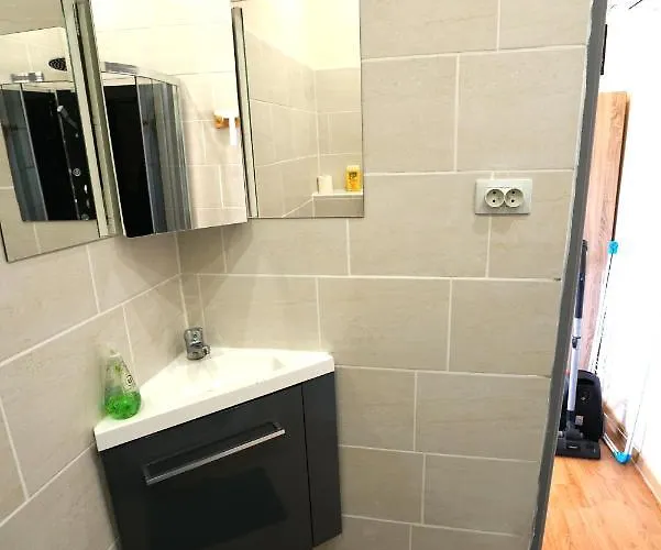 Independant Douceur Provencale Apartment